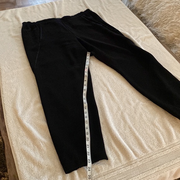 Vince gorgeous black satin piped joggers/trousers with great pockets - Picture 10 of 15